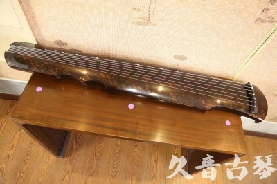 新疆●久音古琴  ●臻品推荐 20230729 [犀牛皮纹伏羲式]